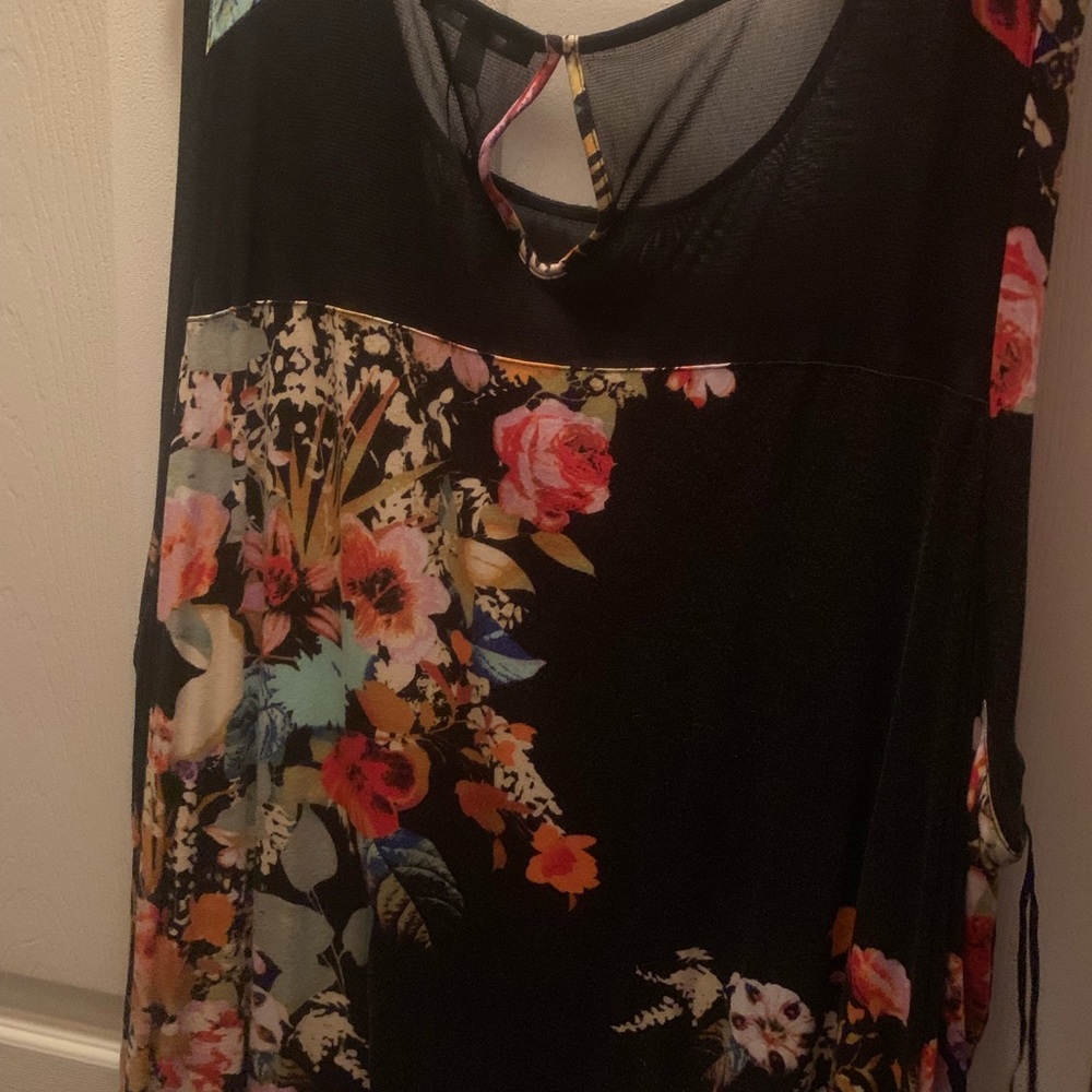 Cute dress top